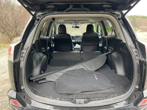 Used 2016 Toyota RAV4 LE AWD/4WD image 23