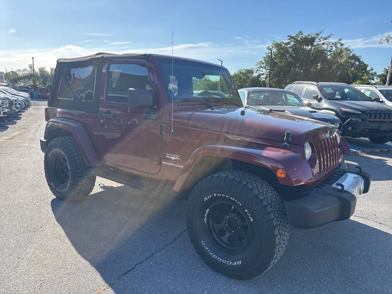 Used 2008 Jeep Wrangler Sahara w/ PWR Convenience Group AWD/4WD image 3