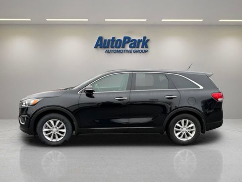 Used 2018 Kia Sorento L image 4