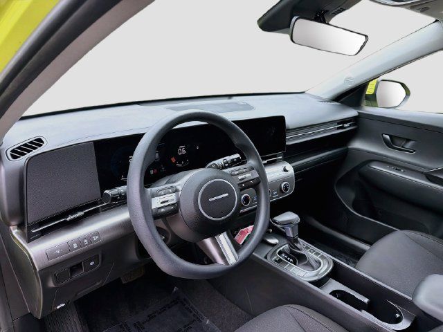 Certified 2025 Hyundai Kona SE FWD image 9
