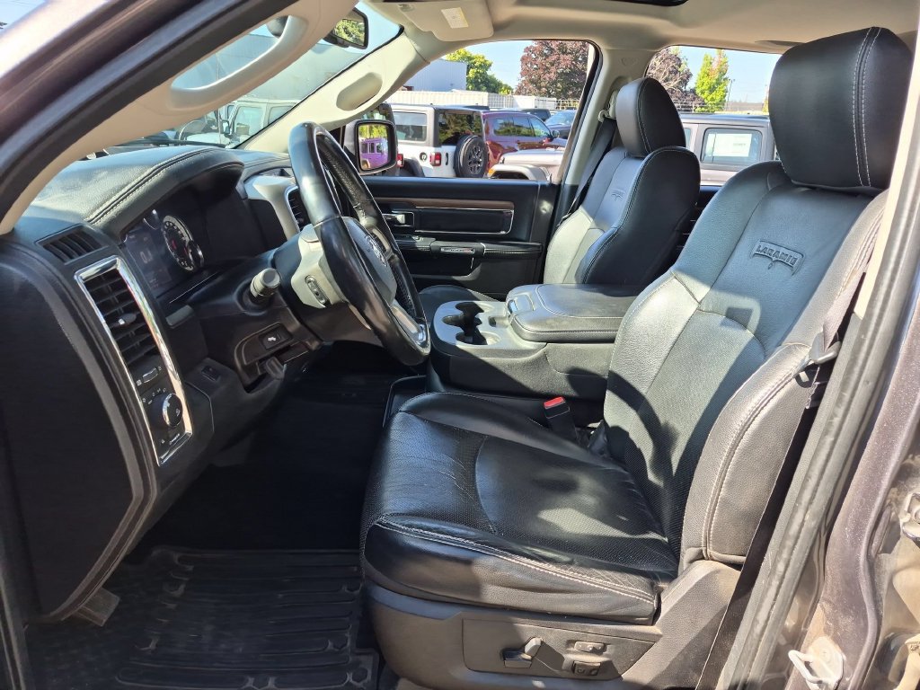 Used 2015 RAM 1500 Laramie w/ Convenience Group AWD/4WD image 12