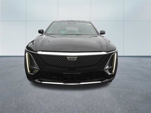Used 2024 Cadillac Lyriq Tech AWD/4WD image 5