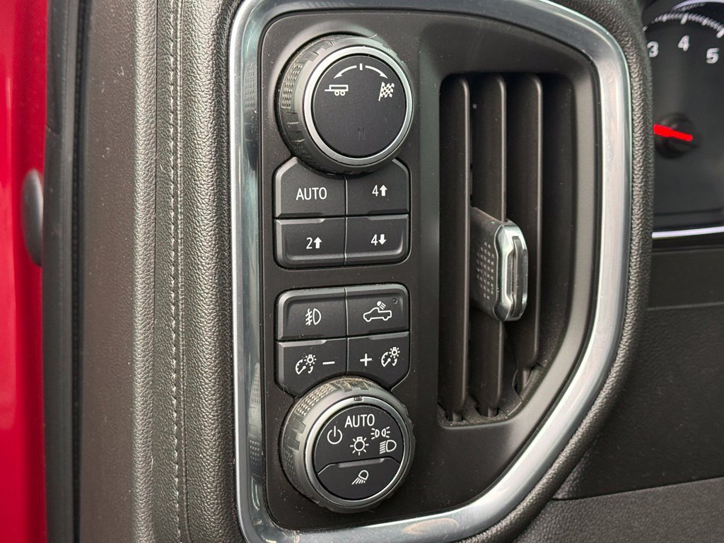 Used 2019 Chevrolet Silverado 1500 RST AWD/4WD image 10