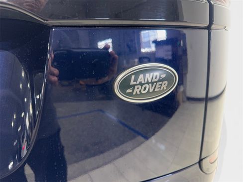 Used 2022 Land Rover Range Rover Velar R-Dynamic S image 23