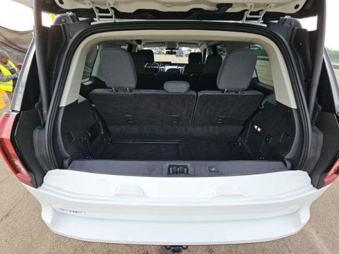 Used 2025 Ford Expedition Active image 12