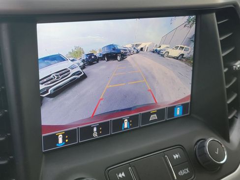 Used 2023 GMC Acadia SLT w/ Elevation Edition image 33