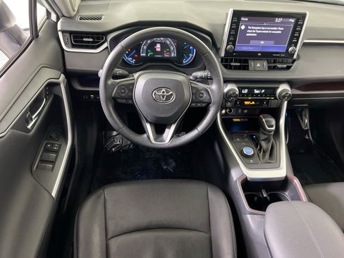 Used 2022 Toyota RAV4 Limited AWD/4WD image 22