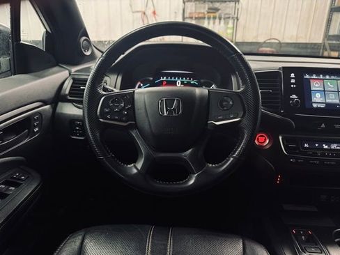 Used 2022 Honda Pilot TrailSport image 25