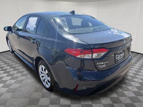 Used 2025 Toyota Corolla LE FWD image 5