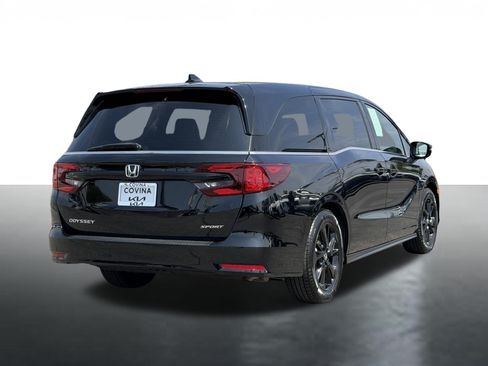 Used 2024 Honda Odyssey Sport image 8