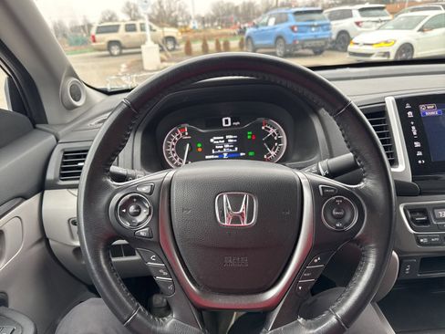 Used 2017 Honda Ridgeline RTL-T image 16