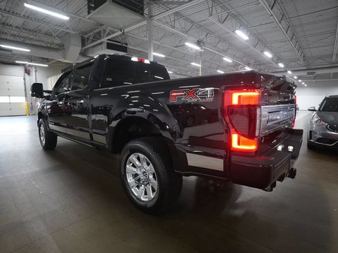 Used 2022 Ford F350 Platinum w/ FX4 Off-Road Package AWD/4WD image 33