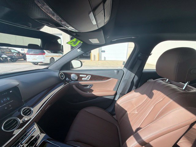 Used 2023 Mercedes-Benz E 450 4MATIC Sedan image 33