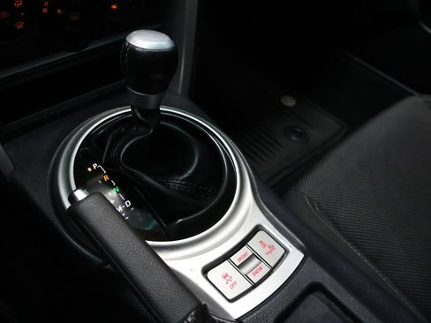 Used 2017 Toyota 86 RWD image 23