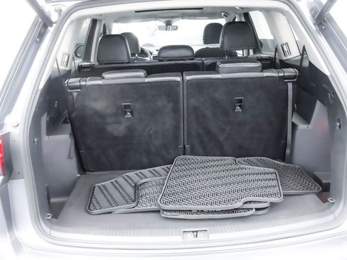 Certified 2023 Volkswagen Atlas SEL image 24