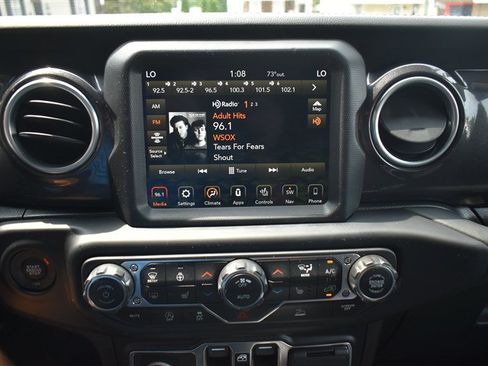 Used 2021 Jeep Wrangler Unlimited Sahara AWD/4WD image 14
