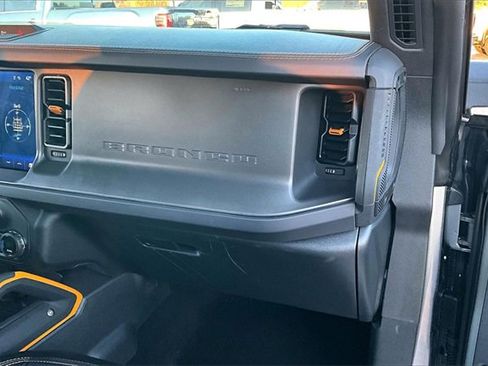 Used 2024 Ford Bronco Badlands image 26