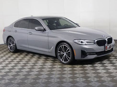 Used 2022 BMW 540i xDrive w/ Premium Package AWD/4WD image 2