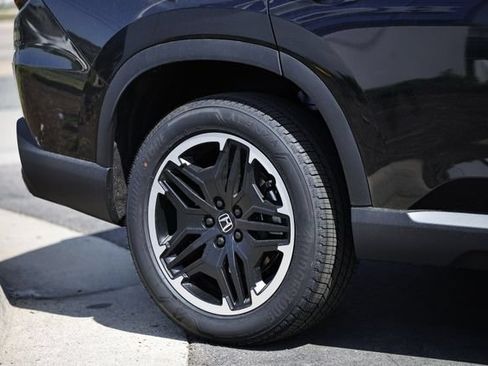 New 2026 Honda Pilot Touring image 17