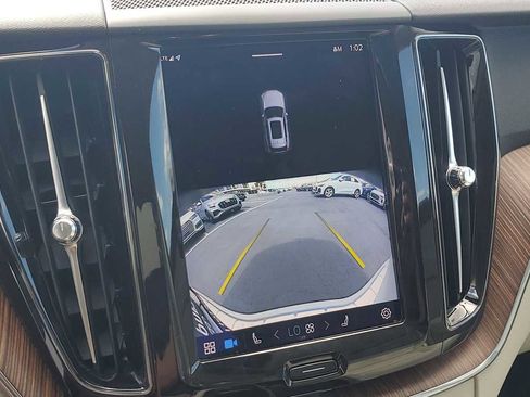 Used 2022 Volvo XC60 T8 Inscription Expression w/ Advanced Package image 30