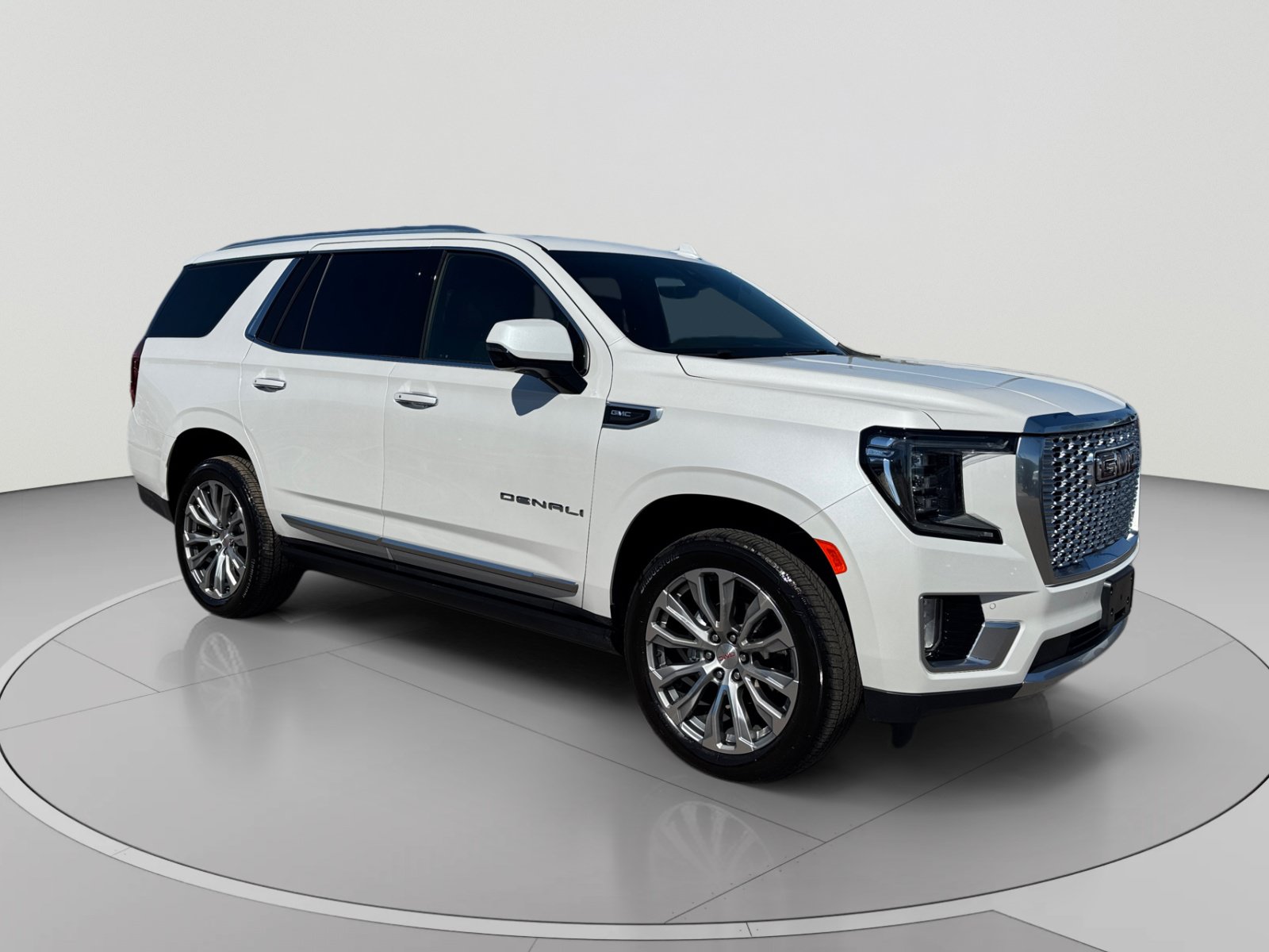 Used 2021 GMC Yukon Denali w/ Denali Premium Package AWD/4WD image 7