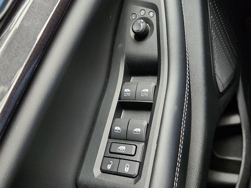 Used 2023 Jeep Grand Cherokee L Laredo AWD/4WD image 22