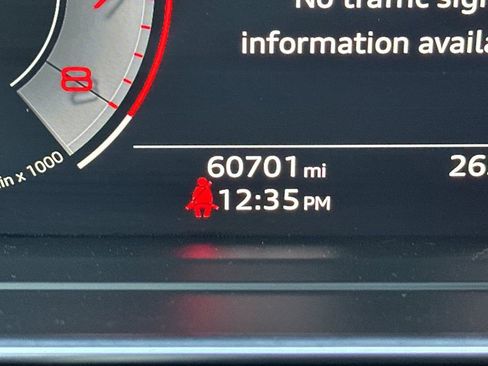 Used 2021 Audi A8 L 4.0T image 24