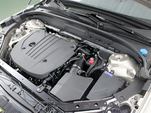 New 2026 Volvo XC60 B5 Core w/ Protection Package Premier image 27