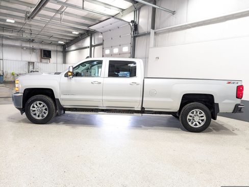 Used 2019 Chevrolet Silverado 3500 LTZ w/ Duramax Plus Package AWD/4WD image 6