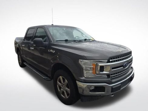 Certified 2018 Ford F150 XLT w/ Equipment Group 302A Luxury image 5