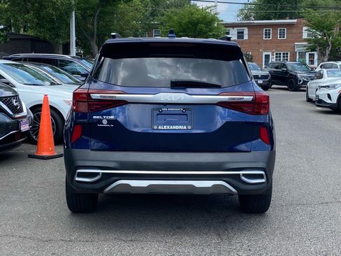 Used 2022 Kia Seltos EX AWD/4WD image 4