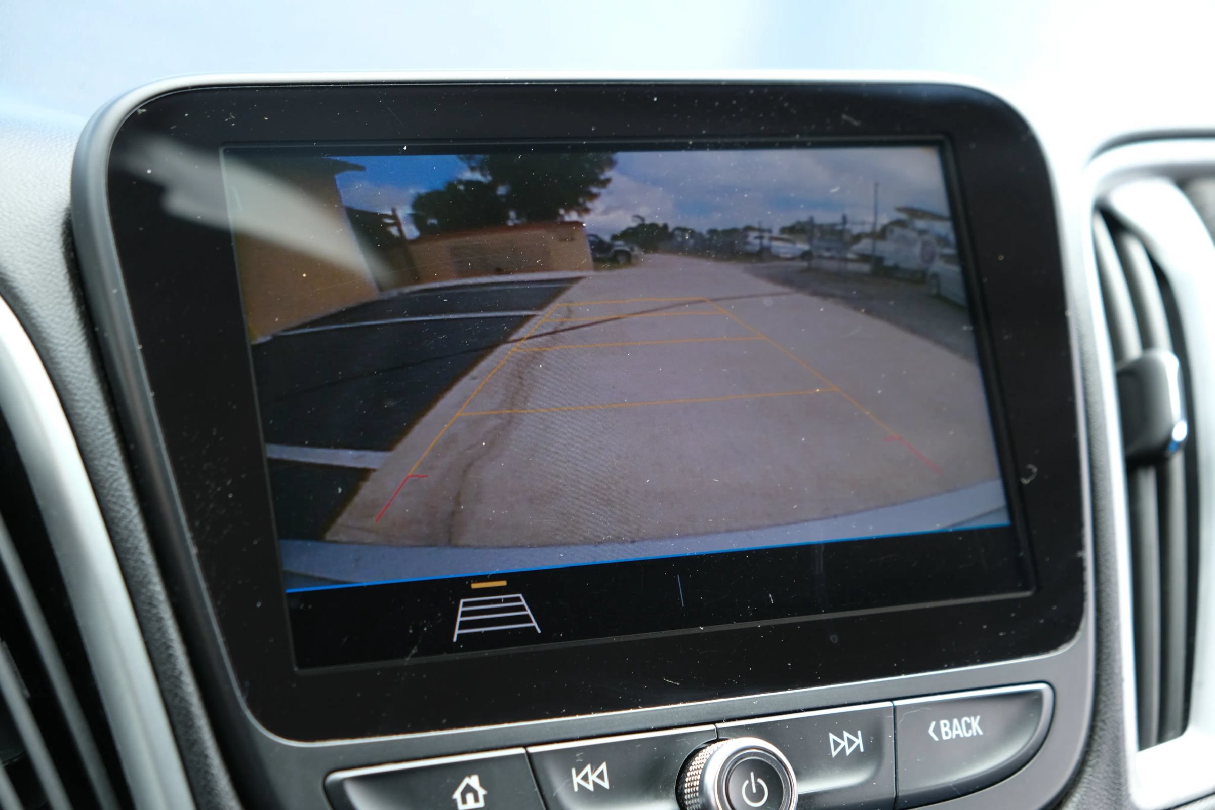 Used 2019 Chevrolet Malibu LS FWD image 21