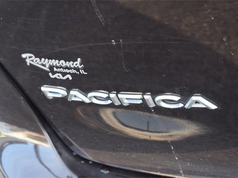 Used 2018 Chrysler Pacifica Limited w/ Advanced Safetytec Group image 20