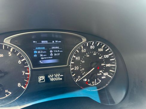 Used 2015 Nissan Pathfinder Platinum AWD/4WD image 26