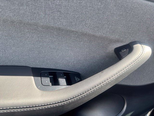 Used 2026 Tesla Model Y AWD image 16