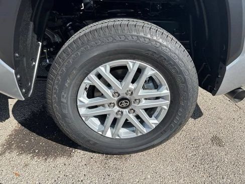 New 2026 Toyota Tundra SR5 AWD/4WD image 32
