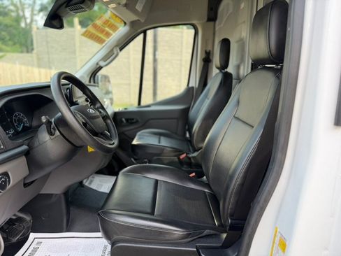 Used 2025 Ford Transit 250 148 High Roof Extended w/ Load Area Protection Package RWD image 39