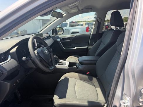 Used 2023 Toyota RAV4 XLE FWD image 14