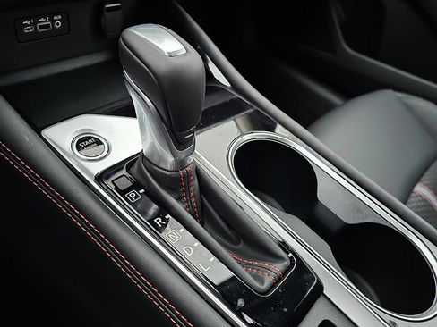 Used 2025 Nissan Altima 2.5 SR image 15