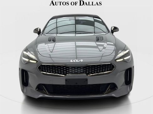 Used 2022 Kia Stinger GT1 RWD image 3
