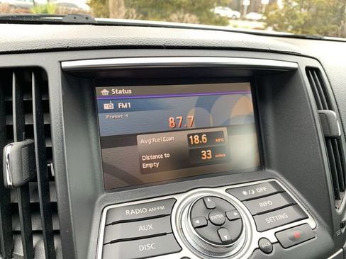 Used 2011 INFINITI G37 Journey w/ Sport Pkg - RWD image 21