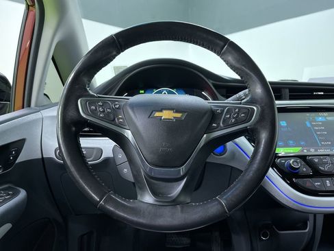 Used 2018 Chevrolet Bolt Premier w/ Driver Confidence II Package image 19