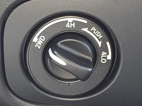 New 2026 Nissan Frontier PRO-4X w/ Pro-4x Convenience Package image 11