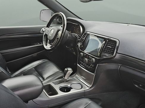 Used 2019 Jeep Grand Cherokee Limited RWD image 9
