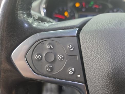 Used 2021 Chevrolet Traverse LT AWD/4WD image 19