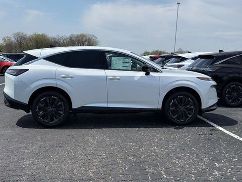 Certified 2026 Nissan Murano Platinum w/ Cargo Package AWD/4WD image 2