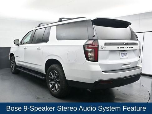 Used 2022 Chevrolet Suburban Z71 AWD/4WD image 8