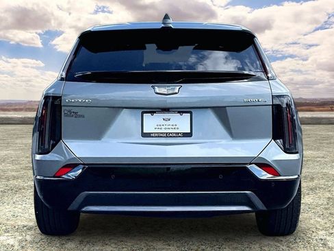 Certified 2025 Cadillac Optiq Sport 2 w/ LPO, Floor Liner Package AWD/4WD image 6