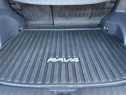 Certified 2025 Toyota RAV4 SE w/ Convenience Package AWD/4WD image 19