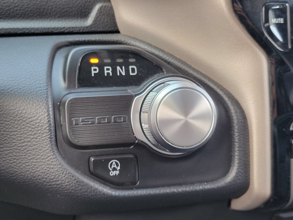 Used 2022 RAM 1500 Laramie RWD image 14